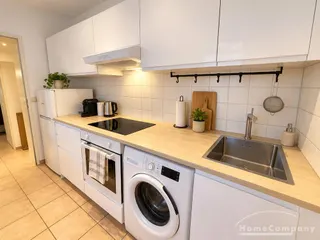 Möblierte 2-Zimmer-Wohnung mit Terrasse in Schwabing