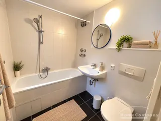 Möblierte 2-Zimmer-Wohnung mit Terrasse in Schwabing