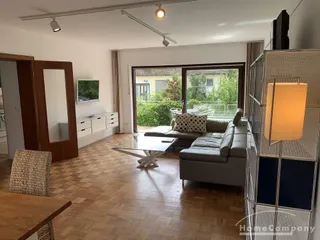Modern möblierte 2-Zimmer-Wohnung mit Balkon
