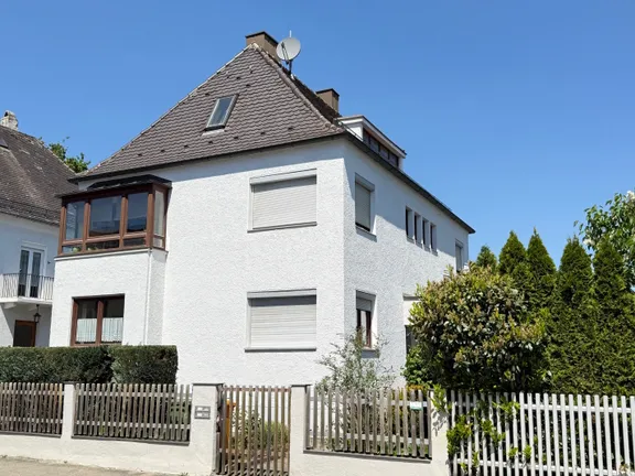 Ansicht-Eingang-Bild1_0469