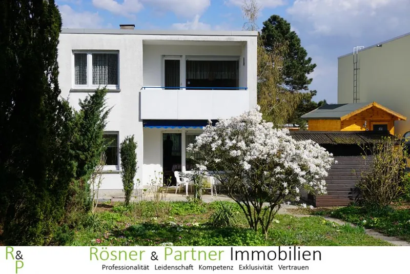 *Nah an der Natur - Reihenendhaus in schöner Lage von Wiesbaden-Klarenthal*