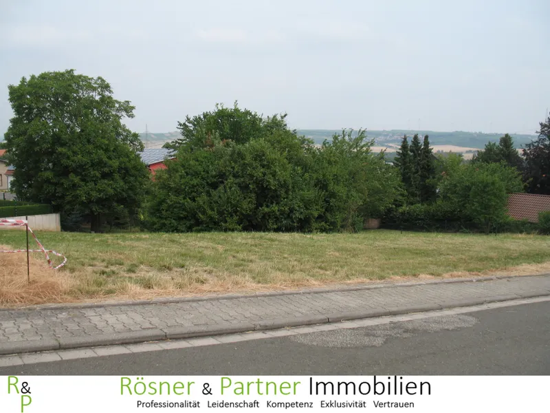 *Baugrundstück in schöner Lage von Bermersheim vor der Höhe*
