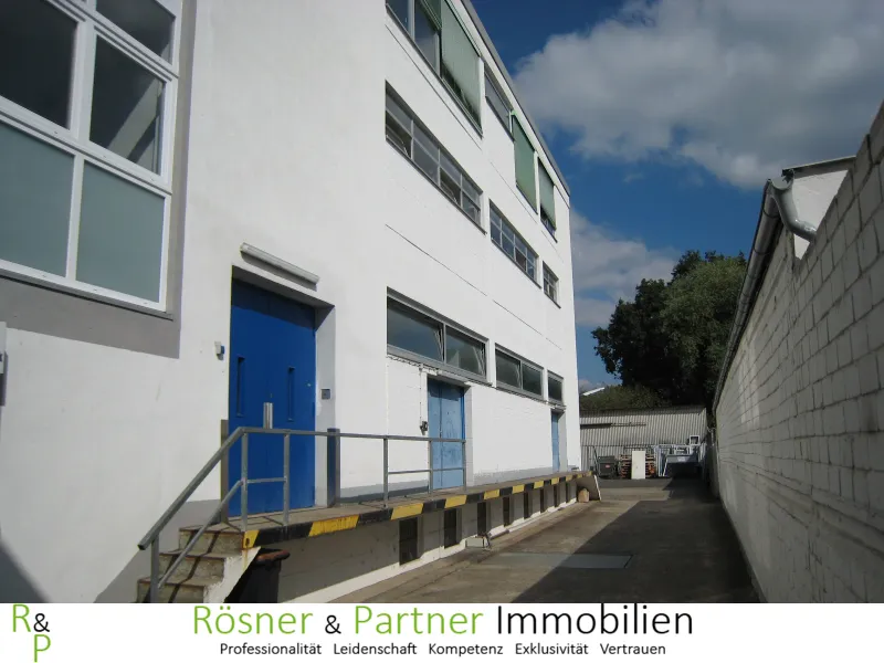 *Gewerbeeinheit in Frankfurt Seckbach mit Büro- und Lagerhaus*