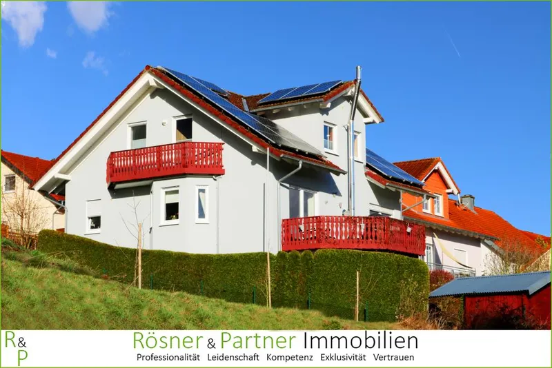 *Einziehen und Wohlfühlen! Freistehendes Haus in Südausrichtung mit Einliegerwohnung*