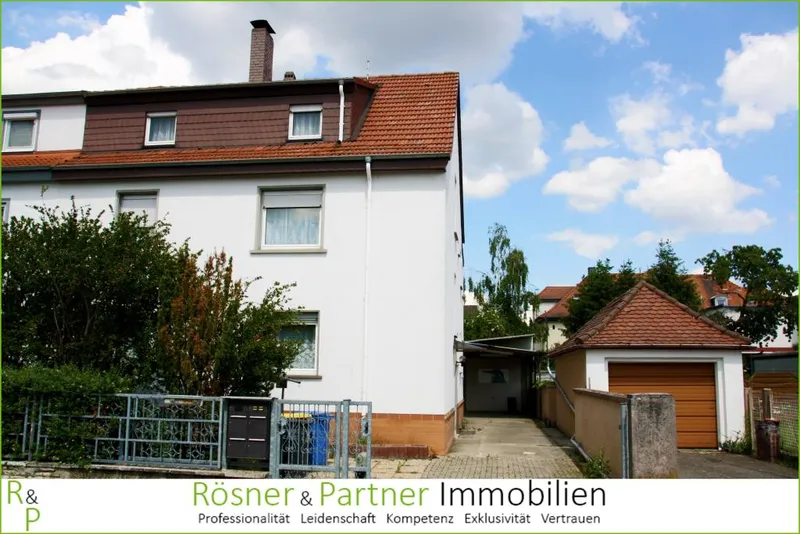 *1-3 Familienhaus mit Nebengebäuden und Garage in ruhiger Lage*