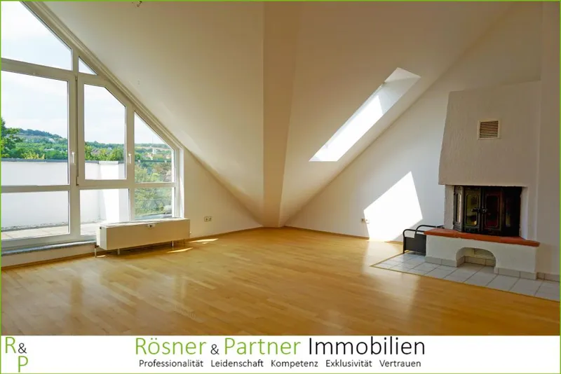 *Sonnige Lage in Idstein - individuell geschnittene 4 Zi. DG.-Whg. mit gr. Westbalkon & Traumblick*