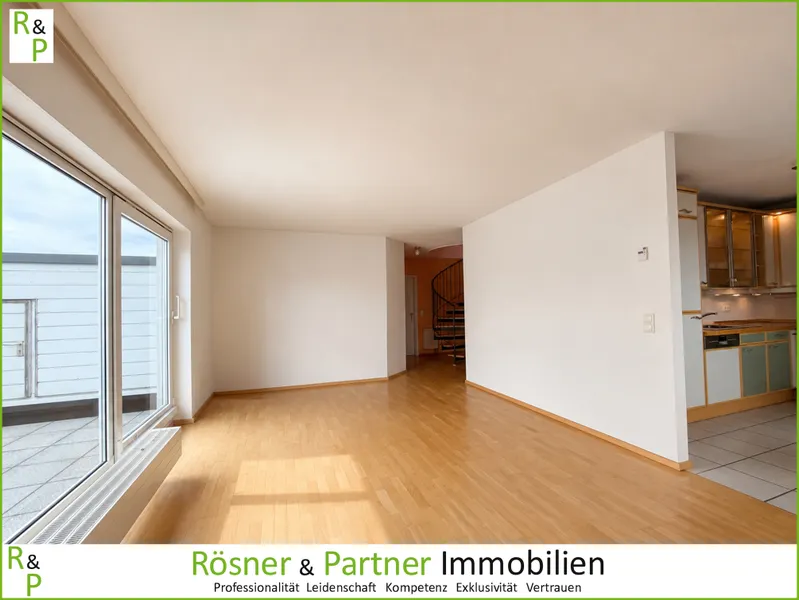 *Sch&ouml;ne DG-Maisonnette-Wohnung mit Fernblick*