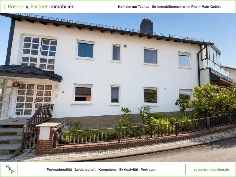 *4-FH davon 3 Wgh. sofort beziehbar – sch&ouml;ner Fernblick – DG vermietet*