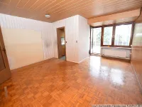Wohnzimmer mit Küchenzugang