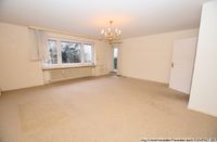 Wohnzimmer mit angrenzender Terrasse