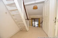 Flur im Obergeschoss mit Dachbodentreppe