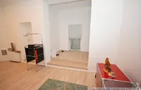 Rückwärtig erweiterter Verkaufsraum