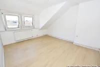 Geräumiges Schlafzimmer