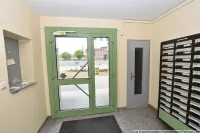 Haupt-Eingangsflur mit Briefkastenanlage