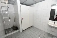 Sanitärraum mit Dusche