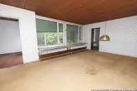 Sonniges Wohnzimmer