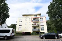 Gepflegtes Mehrfamilienhaus