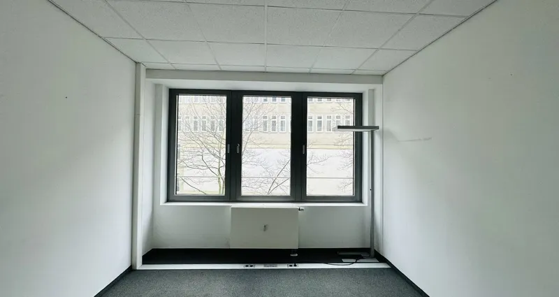 Büro-/Praxisfläche
