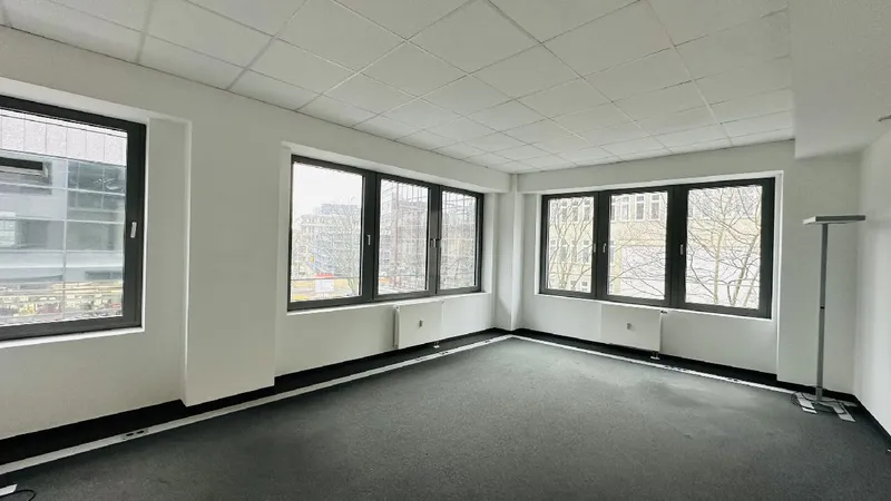 Büro-/Praxisfläche