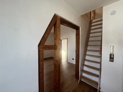 Diele mit Treppe zum Hochgeschoss