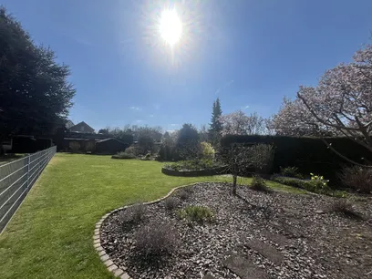 Gartenmitbenutzung möglich
