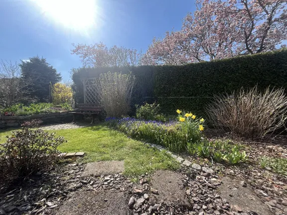 Gartenmitbenutzung möglich