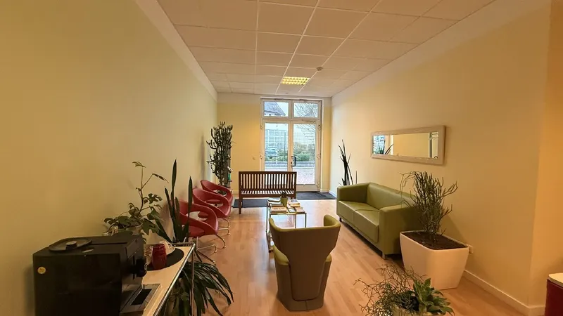 ca. 98m² Laden-/Praxisfläche, in Witten-Herbede zu verkaufen