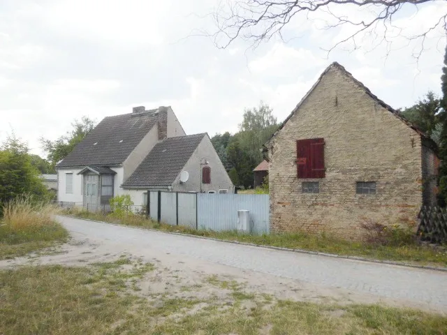 VERKAUFT – Sanierungsbedürftiges Bauernhaus in ruhiger Lage