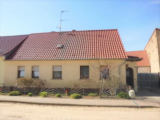 VERKAUFT – Bauernhaus mit Scheune, Garten und Wiese in ruhiger Nebenstraße