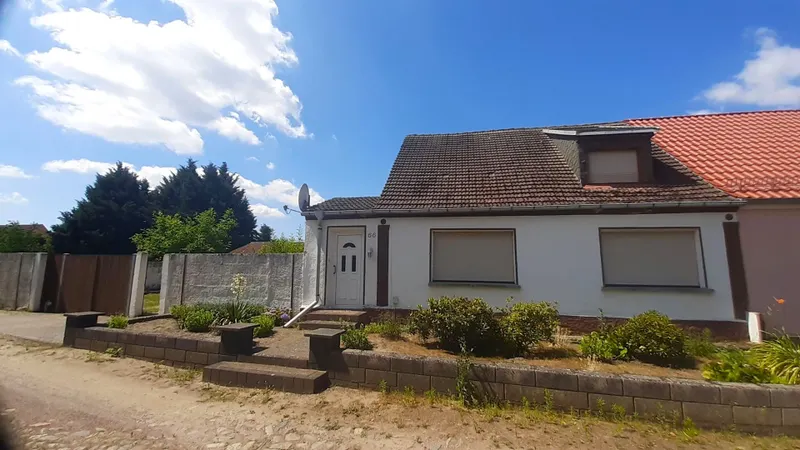 Bauernhaus mit Nebengelass und Garten in ruhiger Wohnlage
