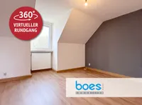 Wohnzimmer mit Logo