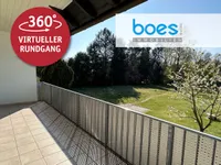Balkon mit Logo