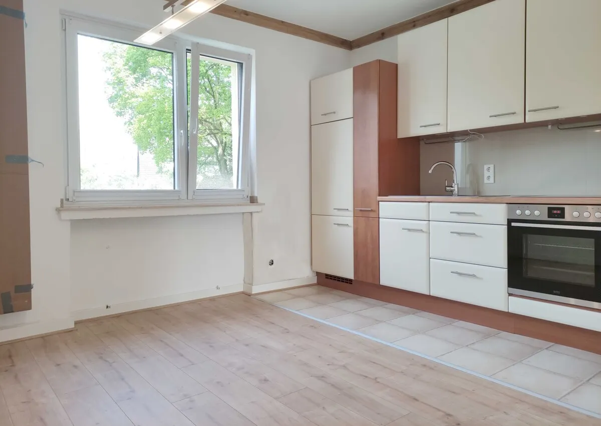 Besondere Altbauwohnung voller Charme - Photo 2