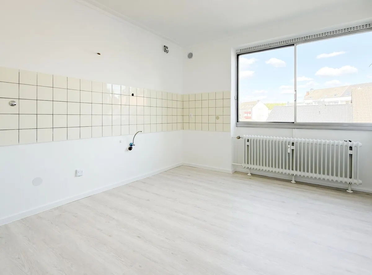 FRISCH SANIERT!!! 3-Zimmer-Wohnung mitten im Zentrum - Photo 3