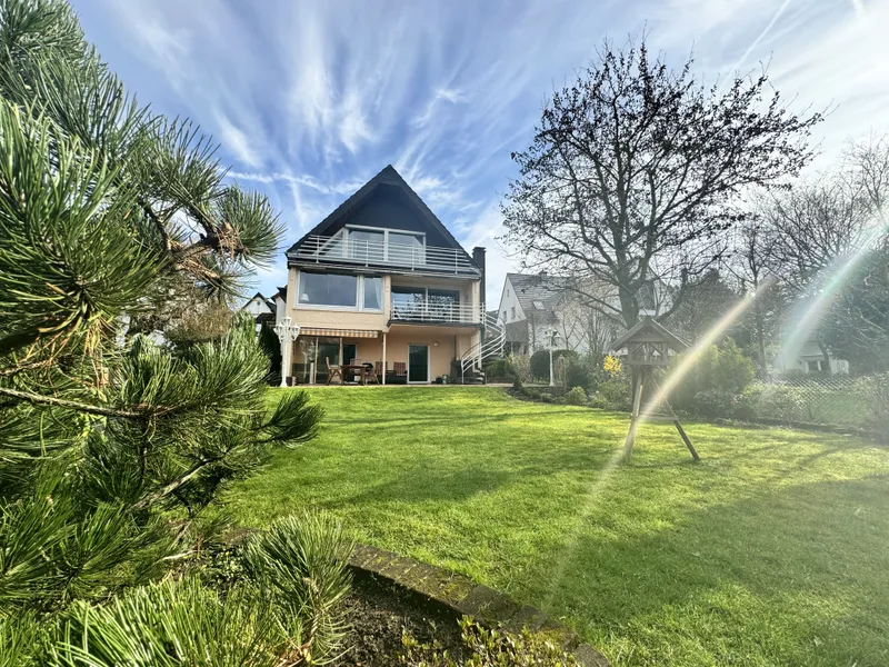 Bensberg, Sommer 24 kann kommen! Einfamilienhaus mit großem Westgarten als Sondernutzungsrecht.