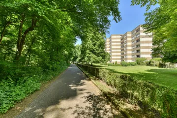 Wald & Haus v. Süden