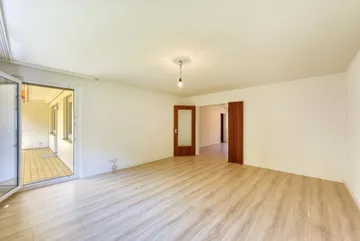 Wohnen zum Balkon