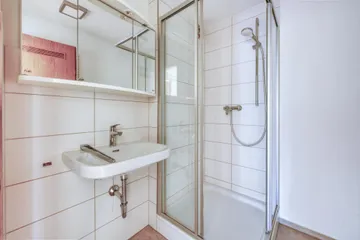 OG, Badezimmer
