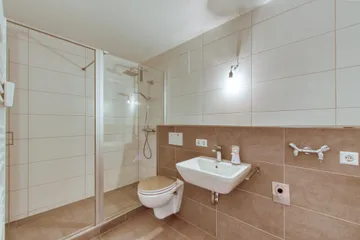 Bad mit Dusche