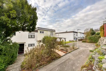 Haus & Weg v. Osten