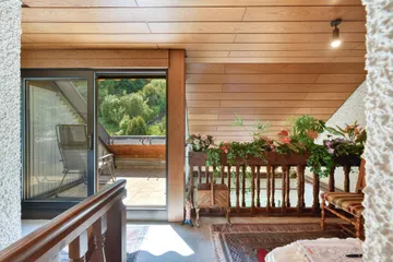 DG2, Galerie & S-Balkon