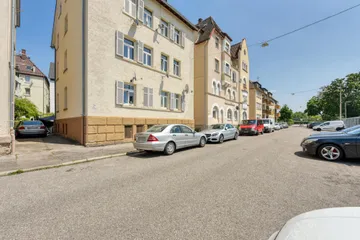 Haus & Zugang von Westen