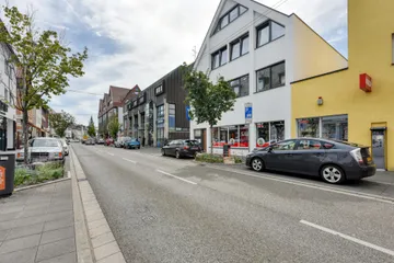 Haus & Straße v. N-W