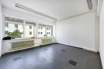 Büro 1 von Tür