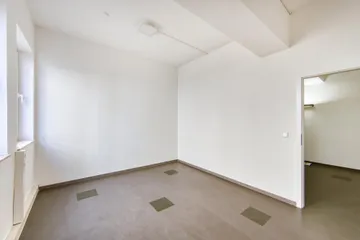 Büro 3 zum Flur