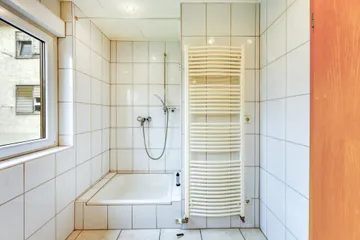 Bad mit Dusche