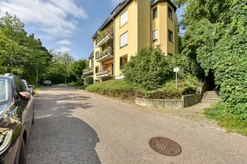 Haus & Straße v. N-O