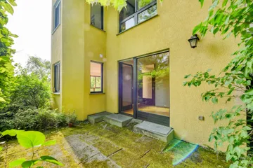 Terrasse von N-W