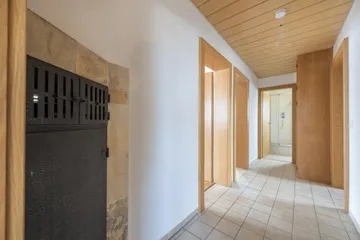 OG, Flur zum Bad