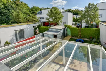 Blick zur Terrasse & Garten